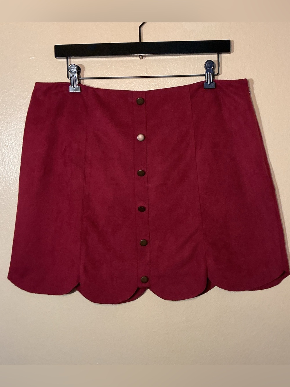 LC Lauren Conrad Scalloped Hem Button-Front Mini Skirt in Berry